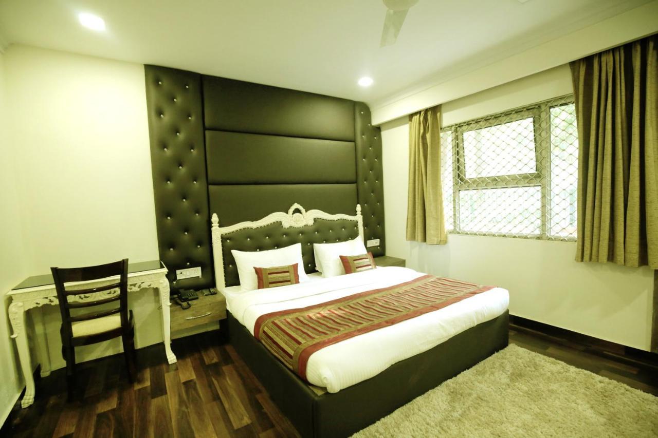 Hotel Red Castle - Karol Bagh Yeni Delhi Dış mekan fotoğraf